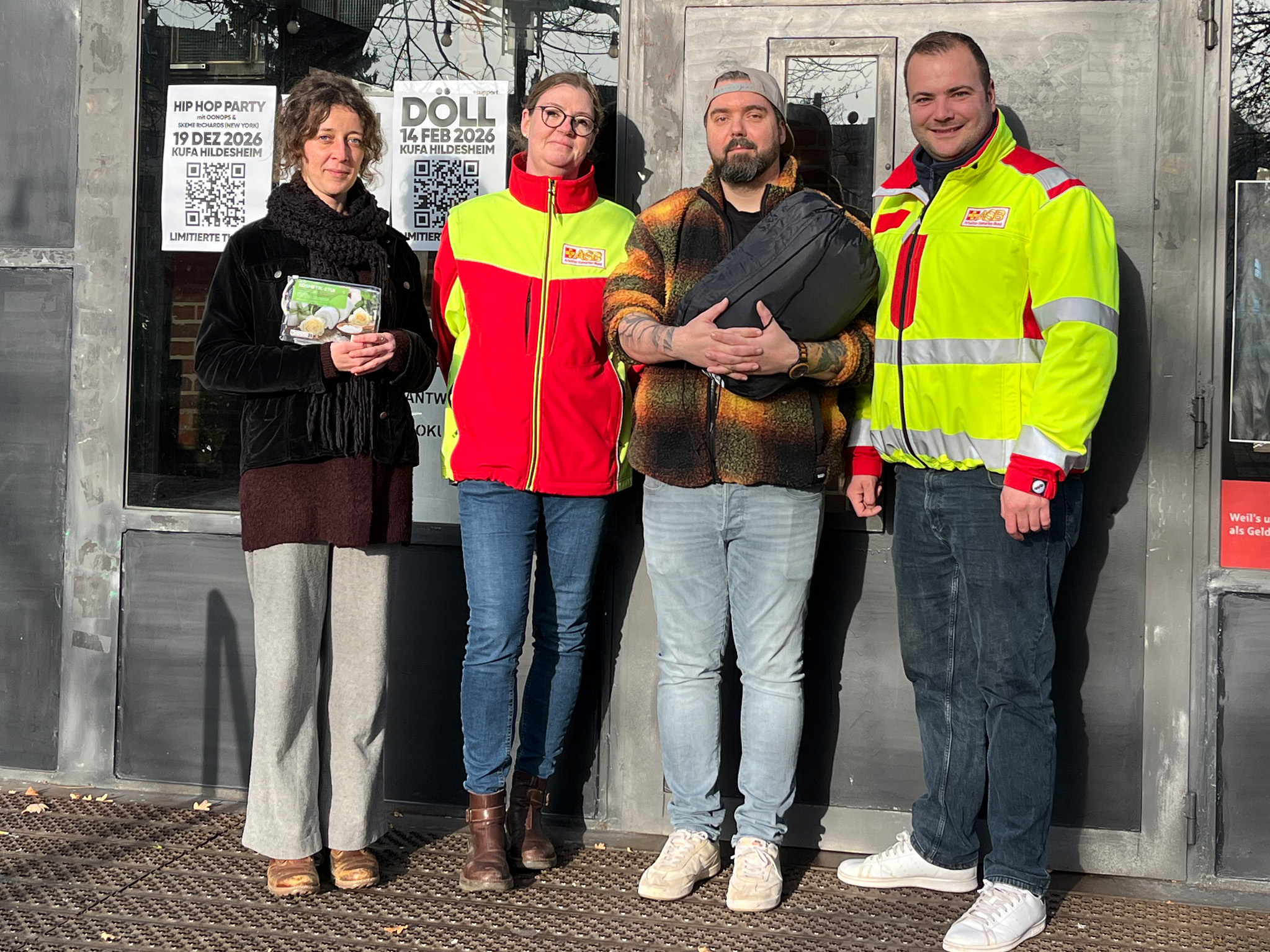 ASB spendet Hilfspakete an die Kulturfabrik Löseke